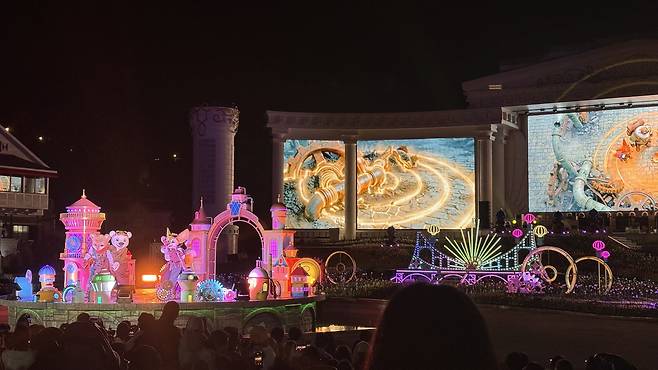 Customed characters dance on a stage during the fireworks show [WOO JI-WON]