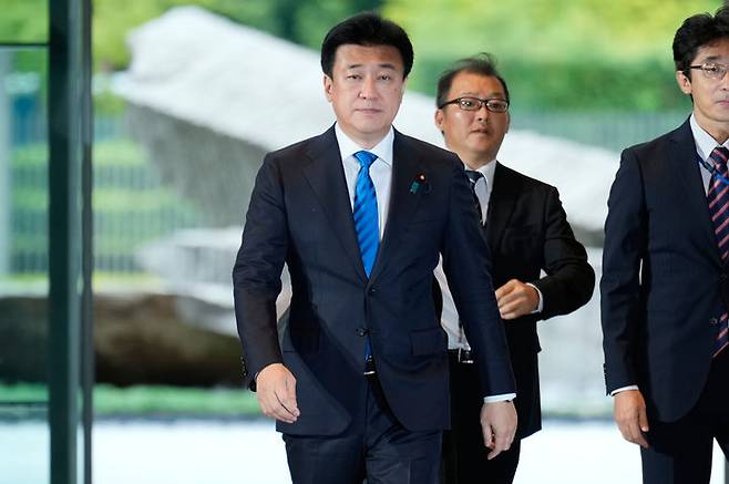 [도쿄=AP/뉴시스]지난해 10월 21일 기하라 미노루 관방장관이 총리 관저로 들어서고 있다. 2026.04.02.