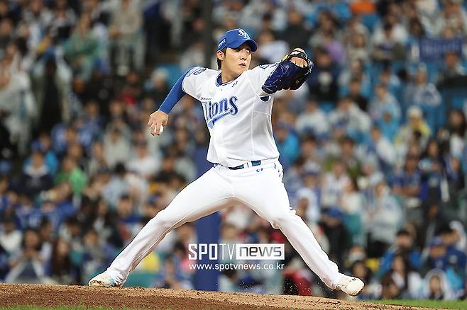 ▲ 삼성 라이온즈 선발 에이스 원태인이 오른쪽 팔꿈치 굴곡근 손상 1단계 진단을 받은 뒤 재활을 성공적으로 마쳤다. 4월 1일 라이브 피칭을 무사히 소화했고 복귀전 일정까지 확정했다. 오는 6일 2군 퓨처스리그에 등판한 뒤 몸 상태가 좋으면 12일 대구 NC 다이노스전을 통해 1군 복귀전을 치를 예정이다. ⓒ곽혜미 기자