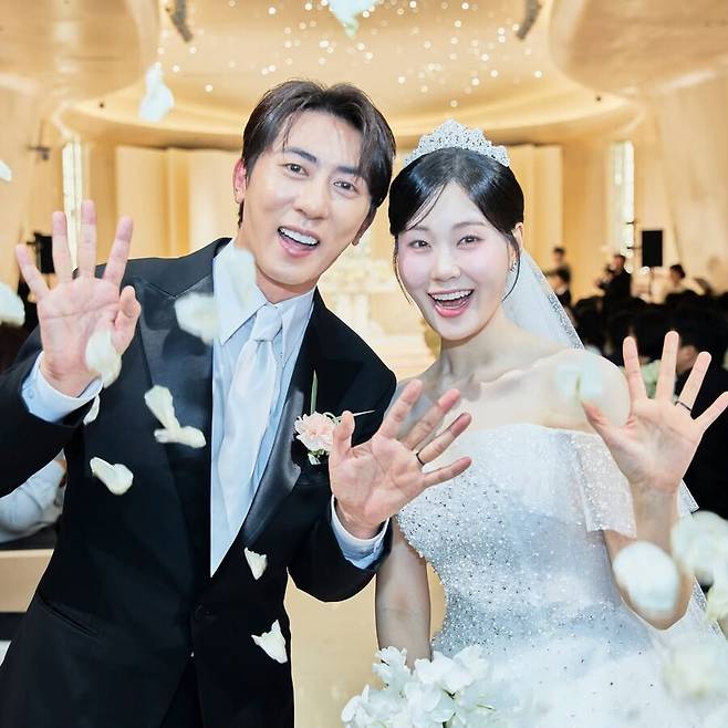 ▲ 출처| 엄지윤 인스타그램