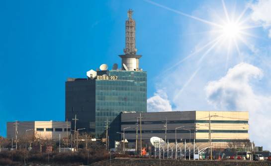 경인방송 사옥 전경.