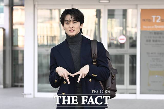 그룹 NCT 멤버 마크가 소속사 SM엔터테인먼트와 팀을 떠나며 팬들에게 인사를 건넸다. /송호영 기자