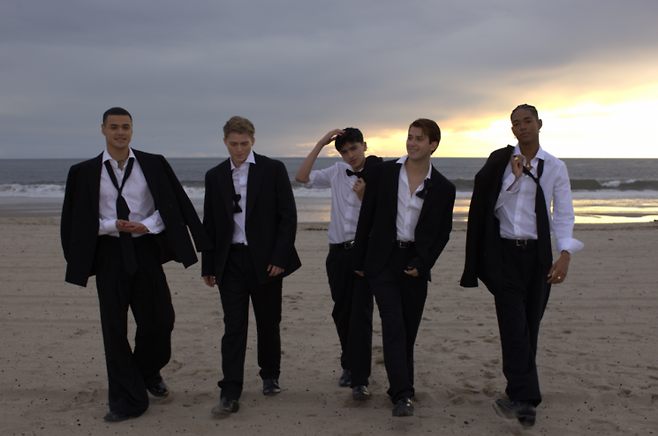 (왼쪽부터)드루, 가비, 케네스, 알레한드로, 카우에. 하이브라틴아메리카 제공