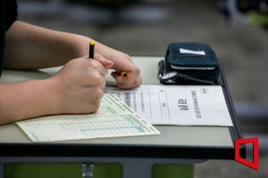 서울 여의도고등학교에서 학생들이 9월 모의고사를 치르고 있다. 사진=사진공동취재단