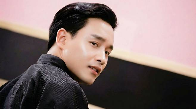 영화 '연지구'는 신분 차이로 인해 부부의 연을 맺을 수 없었던 진진방(장국영)과 기생 여화(매염방)가 50년이라는 시간을 초월해 다시 만나게 되는 애절한 사랑 이야기다. 사진 히스토리필름