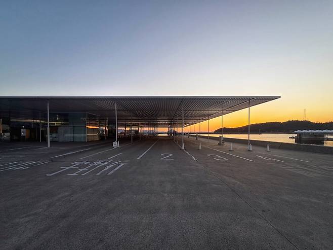 예술로 되살아난 나오시마로 자리를 옮겨 본다. / 사진. ⓒ진세인