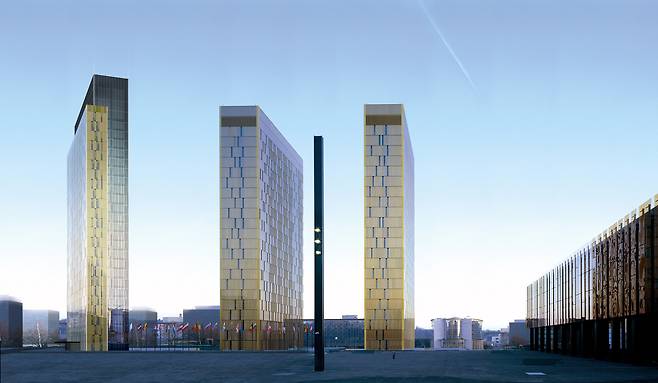 The Court of Justice of the European Union  (©Georges Fessy_Dominique Perrault Architecte_Adagp)