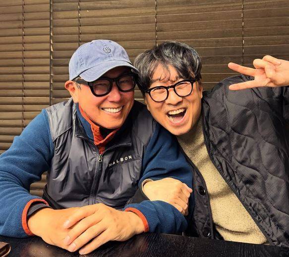 윤종신-장항준 감독(윤종신 소셜 미디어)