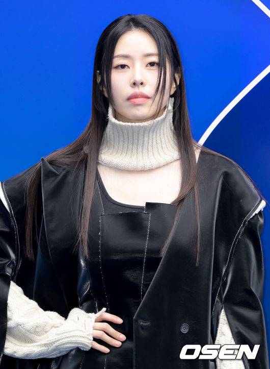 [OSEN=조은정 기자]4일 서울 동대문디자인플라자(DDP)에서 '2026&nbsp;F/W&nbsp;서울패션위크' 므아므 패션쇼가 진행됐다.2026&nbsp;F/W&nbsp;서울패션위크는 오는 8일까지&nbsp;DDP를 중심으로 패션쇼(15개 브랜드), 트레이드쇼(92개 브랜드), 서울패션포럼, 시민참여 프로그램 등으로 꾸며진다.&nbsp;방송인 서동주가 포즈를 취하고 있다. 2026.02.04 /cej@osen.co.k