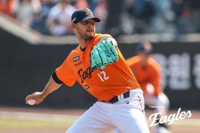 한화 윌켈 에르난데스가 3월28일 키움전에 등판해 투구하고 있다. 한화 이글스 제공