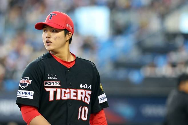 ▲ 불필요한 볼넷의 위험성을 다시 되새기며 더 나은 투구를 다짐한 김태형 ⓒKIA타이거즈