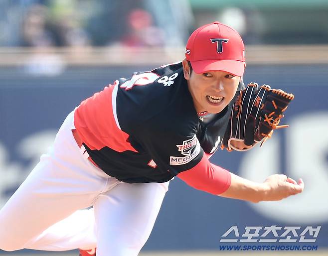 22일 잠실구장에서 열린 KBO리그 두산과 KIA의 시범 경기. 투구하고 있는 KIA 이태양. 잠실=송정헌 기자songs@sportschosun.com/2026.03.22/