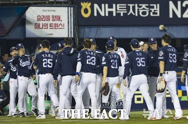 두산 베어스는 2026시즌을 맞아 FA 유격수 박찬호를 영입하는 등 야심차게 준비했지만 시즌 초반부터 팀 전력에 균열이 생기면서 고전을 면치 못하고 있다. /뉴시스