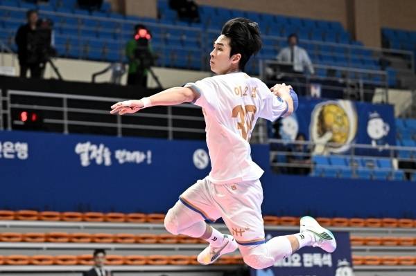 사진 인천도시공사 이요셉 점프슛