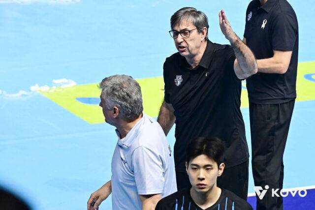 대한항공 헤난 달 조토 감독과 현대캐피탈 필립 블랑 감독./KOVO