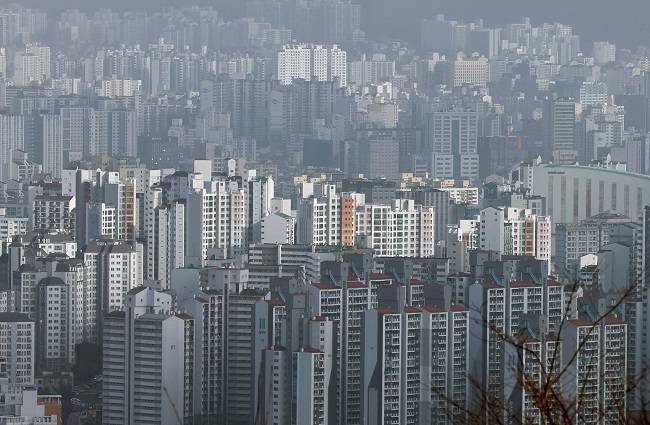 지난해 말 부동산 프로젝트파이낸싱(PF) 익스포져가 174조3000억원으로 전분기 대비 3조6000억원으 감소했다/제공=뉴스1