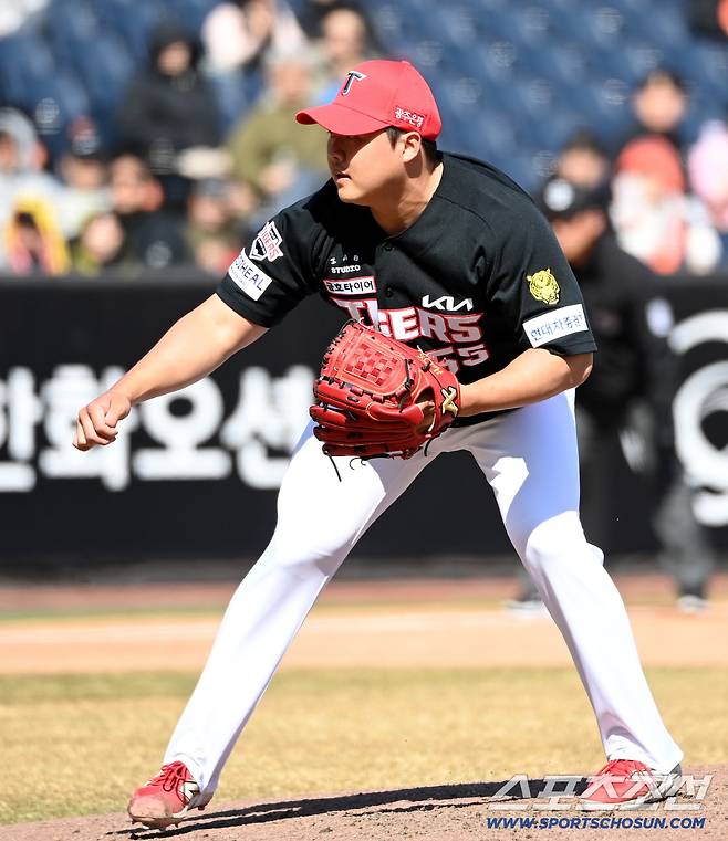 19일 대전한화생명볼파크에서 열린 KIA와 한화의 시범경기. 역투하는 KIA 한재승. 대전=허상욱 기자wook@sportschosun.com/2026.03.19/