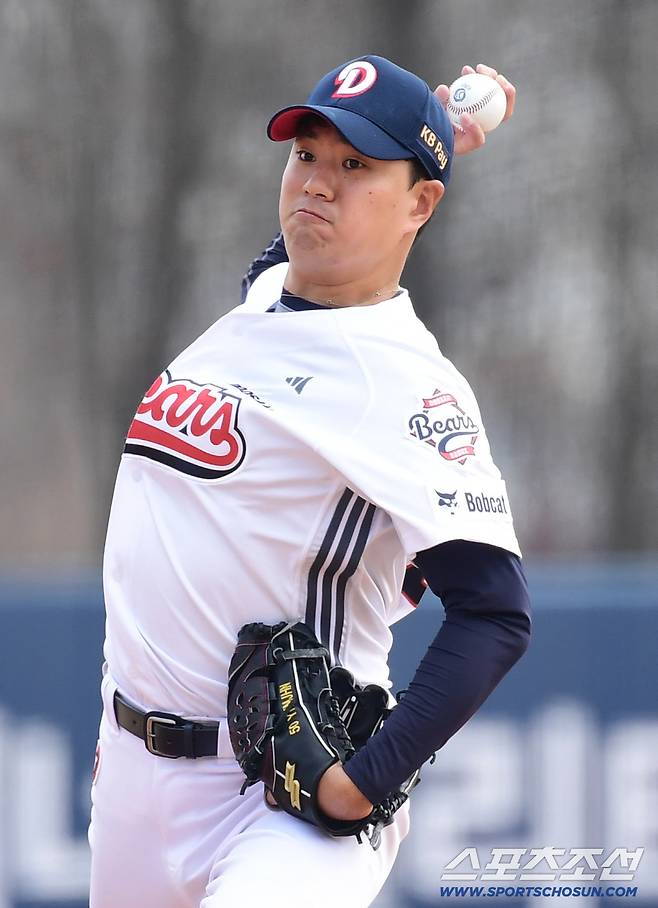 14일 이천 두산베어스파크에서 열린 KBO리그 시범경기 두산과 삼성의 경기. 투구하는 두산 이영하. 이천=송정헌 기자songs@sportschosun.com/2026.03.14/