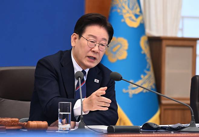 이재명 대통령이 지난 3월 31일 청와대에서 열린 국무회의에서 발언하고 있다. 청와대사진기자단