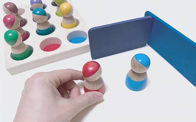 [서울=뉴시스] 자폐인 내담자의 상황 설명을 돕기 위해 치료 현장에서 활용되는 발도르프 교구. (사진=네이버 클로바 기술 블로그 캡처) 2026.04.05. photo@newsis.com *재판매 및 DB 금지