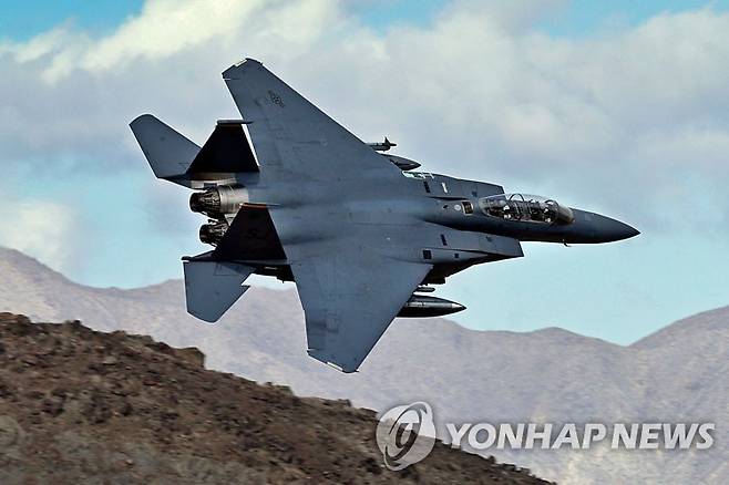 미군 전투기 F-15E 스트라이크 이글(자료사진) [AP=연합뉴스. 재판매 및 DB 금지]