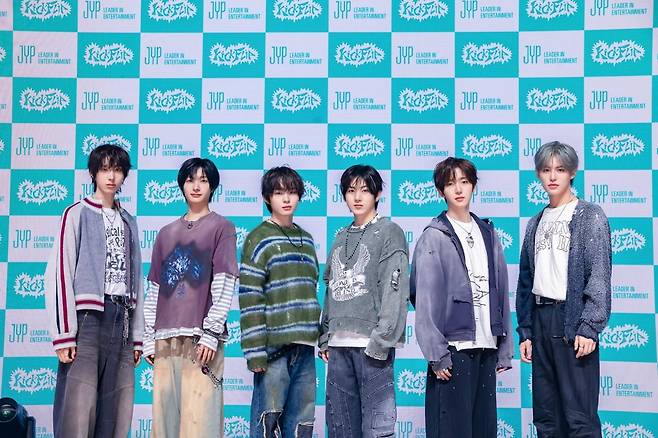 킥플립 미니 4집 발매 기념 기자간담회 / 사진 제공=JYP엔터테인먼트