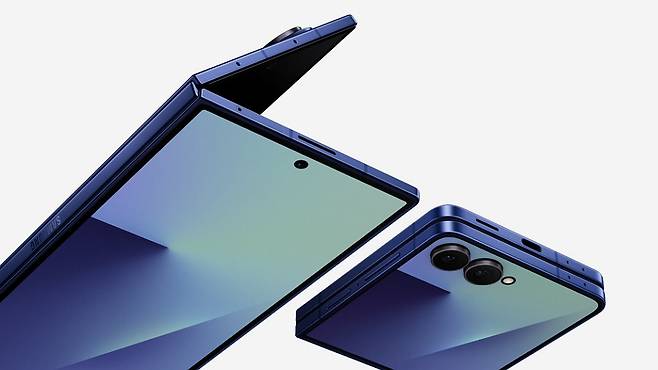 삼성전자의 갤럭시Z폴드7과 플립7 / 사진=삼성전자