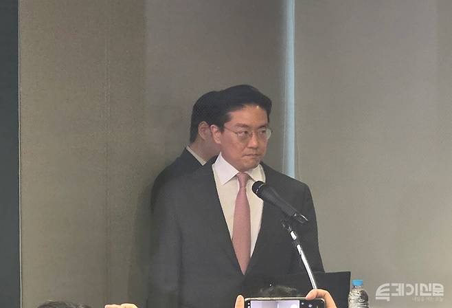 삼천당제약 전인석 대표. 삼천당제약은 6일 서울 삼천당제약 본사에서 기자간담회를 열고 최근 논란인 전인석 대표의 블록딜 계획 취소를 알리고, 현재 회사가 진행 중인 프로젝트를 설명했다.