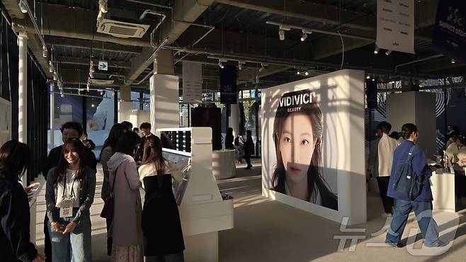 레페리는 지난 2일부터 오는 13일까지 일본 도쿄 오모테산도 일대 시부야구 진구마에 요도바시 J6 빌딩에서 '1% K-뷰티 셀렉트 스토어 도쿄'(SELECT STORE TOKYO)를 개최한다. ⓒ 뉴스1 최소망