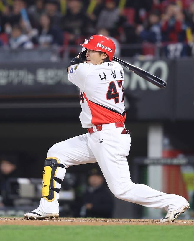 KIA 나성범이 4일 광주-기아 챔피언스 필드에서 열린 2026 KBO리그 정규시즌 NC와 경기에서 안타를 만들고 있다. 사진 | KIA 타이거즈