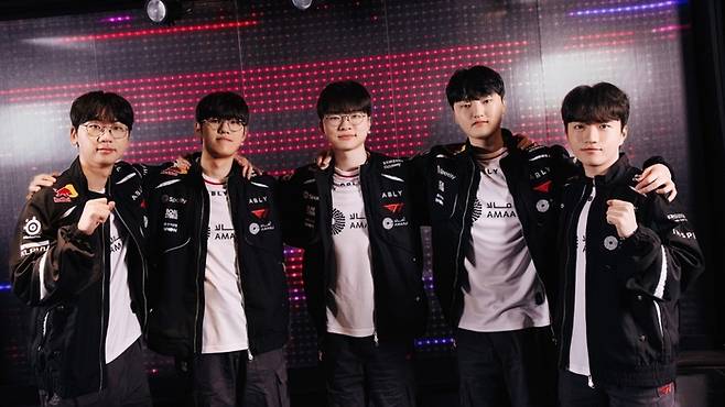 한화생명을 꺾고 시즌 첫 승을 기록한 T1. 사진 | 라이엇 게임즈