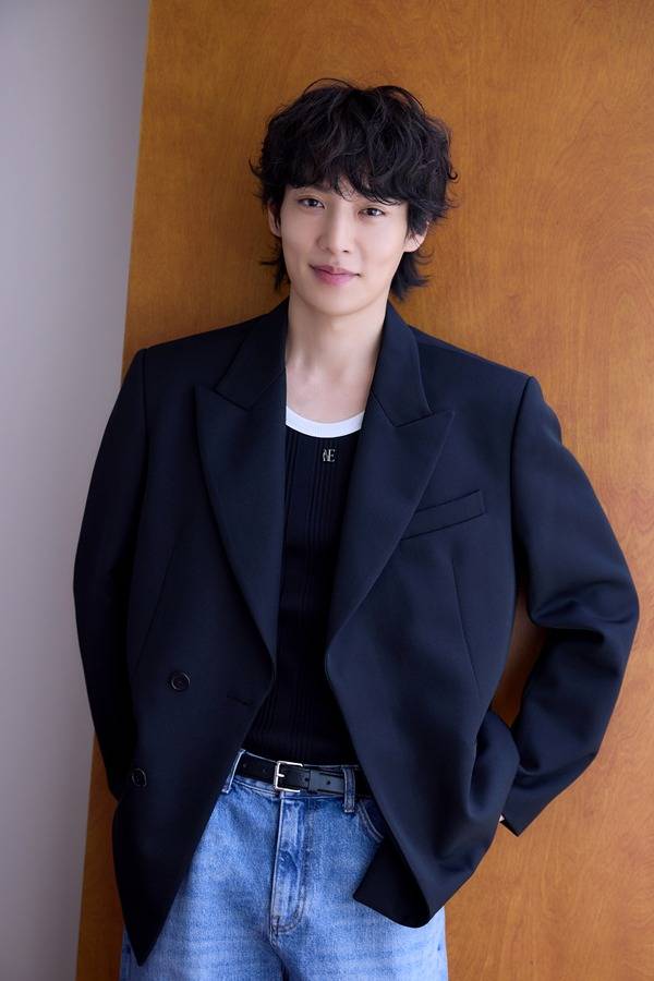 JTBC 토일드라마 '미혼남녀의 효율적 만남'에 출연한 배우 이기택. ⓒ키이스트