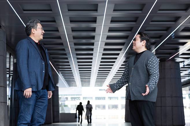 지난 1일 세종문화회관에서 중앙일보와 만난 임채준(왼쪽) 성악가와 이든 지휘자. 권혁재 사진전문기자.