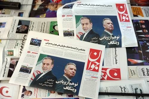 도널드 트럼프 미국 대통령이 제시한 이란과의 협상 시한 마감이 48시간도 남지 않은 상황에서 양측이 일단 45일간 휴전을 하는 방안을 논의하는 것으로 전해졌다. [연합뉴스]