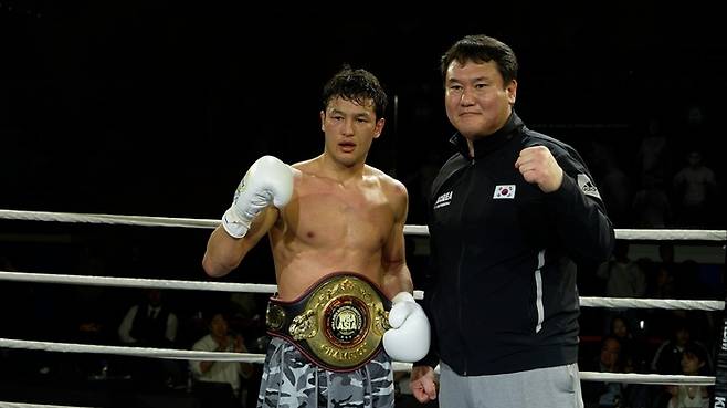 최시로(왼쪽)와 최완일 FW1 총괄대표. FW1