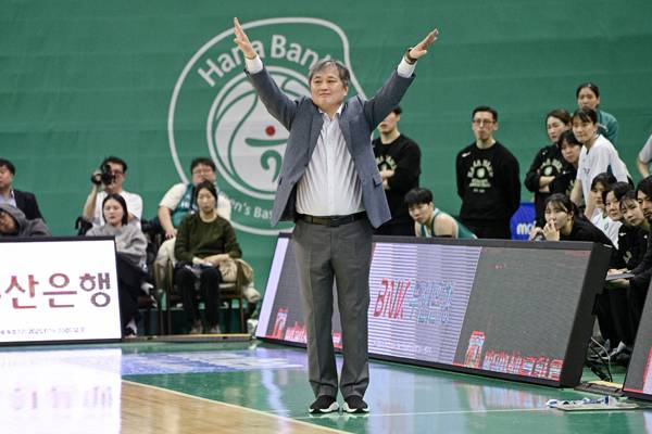 이상범 하나은행 감독. 사진 제공= WKBL