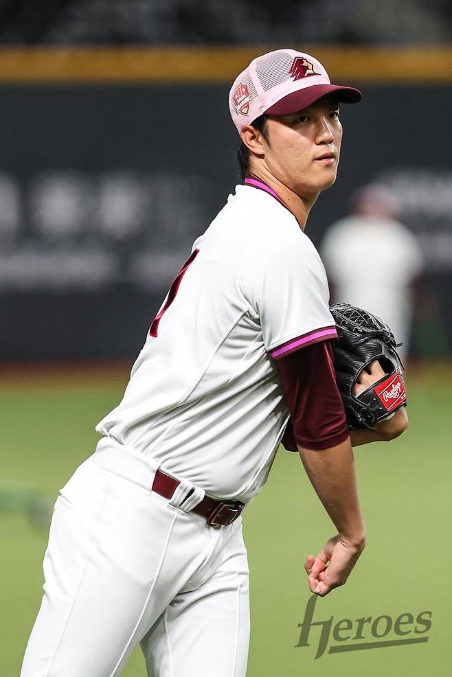 키움 안우진이 2년이 넘는 긴 공백기를 마감하고 드디어 1군 마운드에 돌아온다. 불펜 피칭과 퓨처스리그 등판을 마친 뒤 주말 고척돔에서 선발투수로 마운드에 오른다. 사진제공｜키움 히어로즈