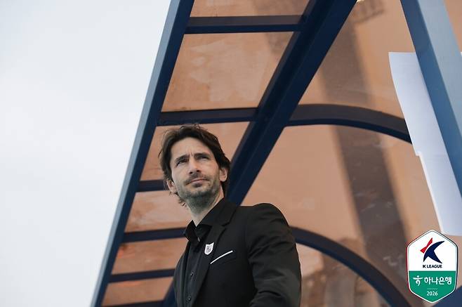 ▲ 파주 프런티어FC 이준석(사진 위), 제라드 누스 감독(사진 아래). ⓒ한국프로축구연맹