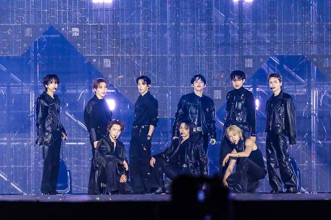 세븐틴, 13명 전원 재계약[공식]