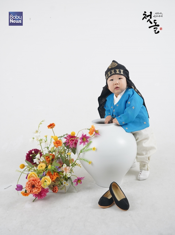 2026년 4월 2일 첫돌을 맞은 최현 군. ⓒ김지원 최명훈