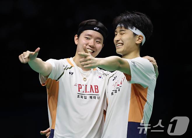배드민턴 남자복식 최강으로 자리매김한 서승재(왼쪽)-김원호. 2025.9.28 ⓒ 뉴스1 김영운 기자