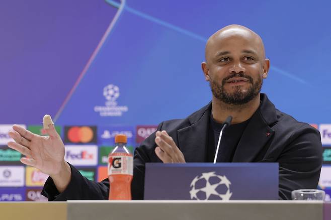 콤파니 감독 EPA<저작권자(c) 연합뉴스, 무단 전재-재배포, AI 학습 및 활용 금지>