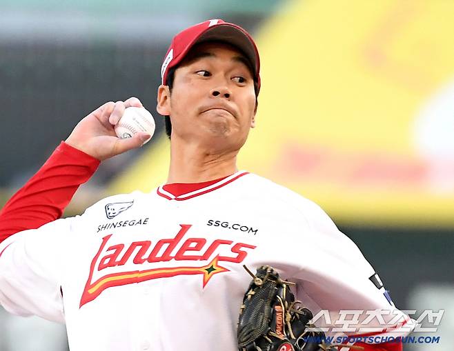 7일 인천 SSG랜더스필드에서 열린 SSG와 한화의 경기. 선발 투구하고 있는 SSG 타케다. 인천=송정헌 기자songs@sportschosun.com/2026.04.07/