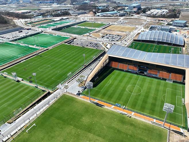 4000억원이 투입된 코리아풋볼파크. 연합뉴스