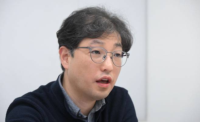 검찰개혁추진단 자문위원인 양홍석 변호사가 7일 서울 서초구 법무법인 이공에서 국민일보와 인터뷰를 하고 있다. 권현구 기자