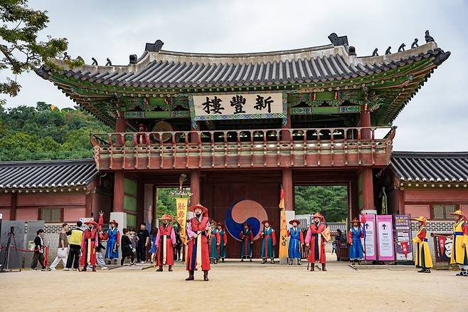 장용영(정조의 경호부대) 수위의식 모습. [수원시]