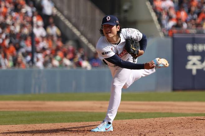 ▲ 곽빈은 올 시즌 벌써 시속 157km의 강속구를 던졌지만, 정작 첫 2경기 성적은 좋지 않았다 ⓒ두산베어스