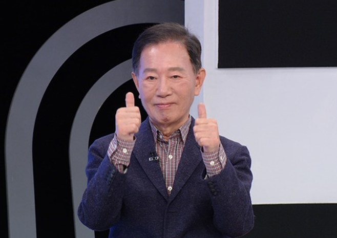 TV CHOSUN '퍼펙트 라이프'에는 성우계의 거장 배한성이 등장한다. / 사진=TV CHOSUN '퍼펙트 라이프'