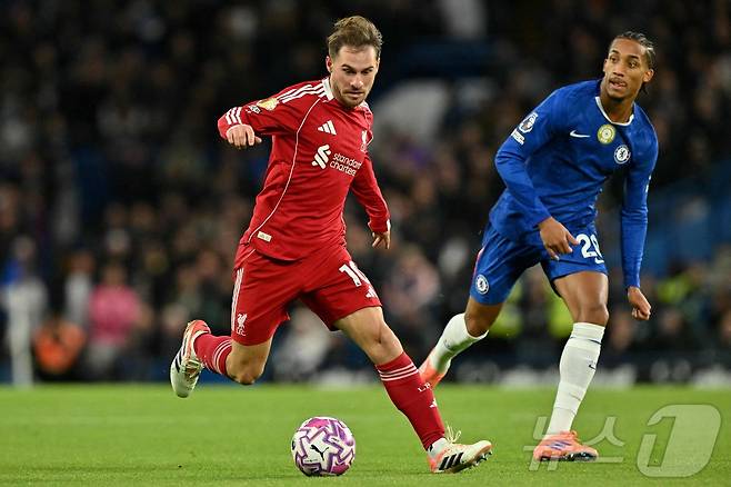 리버풀과 첼시가 유럽축구연맹(UEFA) 챔피언스리그 진출권이 걸린 5위 자리를 두고 치열한 경쟁을 펼치게 됐다. ⓒ AFP=뉴스1