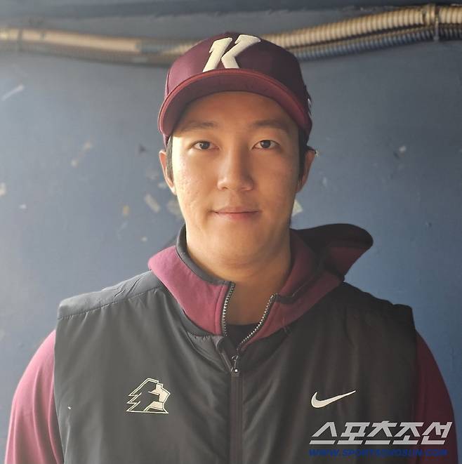 키움 히어로즈 안우진이 7일 잠실구장에서 인터뷰를 하고 있다. 잠실=권인하 기자